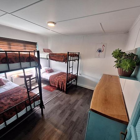 Hostel Kuntur ปวยร์โตนาตาเลส ภายนอก รูปภาพ