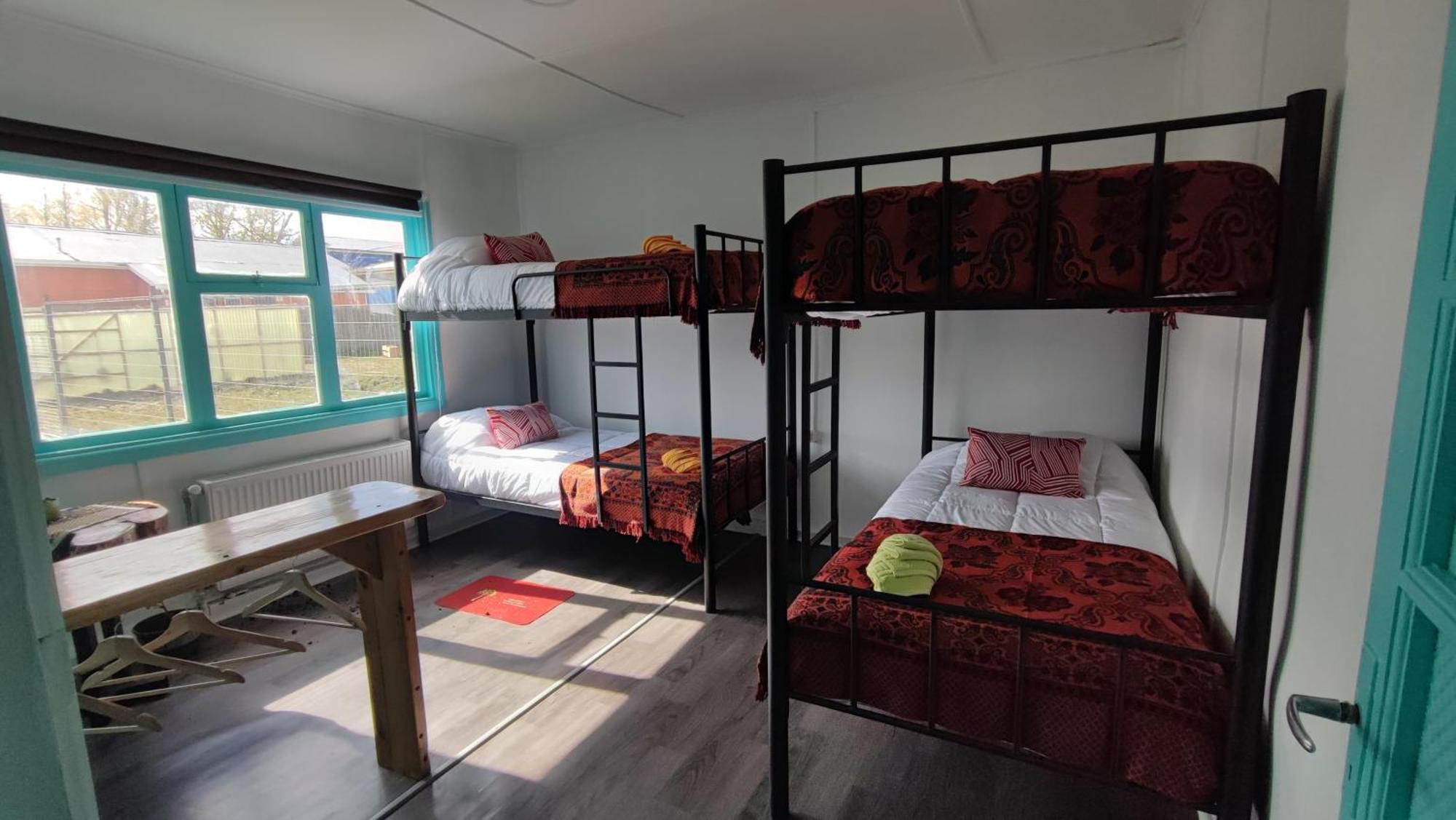 Hostel Kuntur ปวยร์โตนาตาเลส ภายนอก รูปภาพ