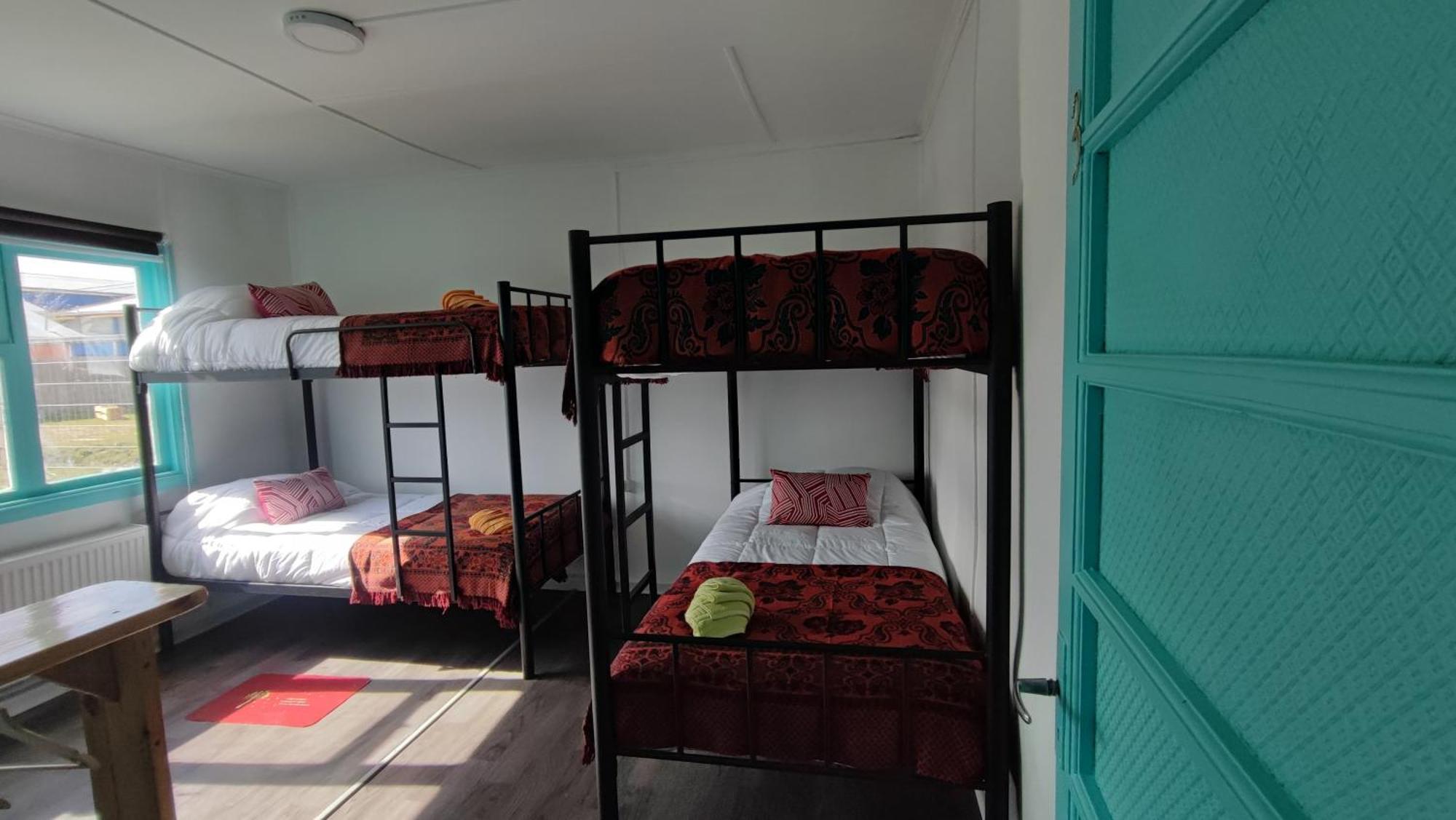 Hostel Kuntur ปวยร์โตนาตาเลส ภายนอก รูปภาพ