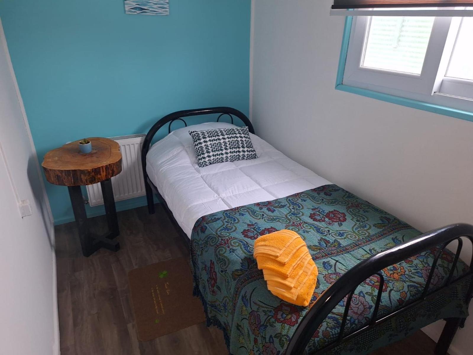 Hostel Kuntur ปวยร์โตนาตาเลส ภายนอก รูปภาพ