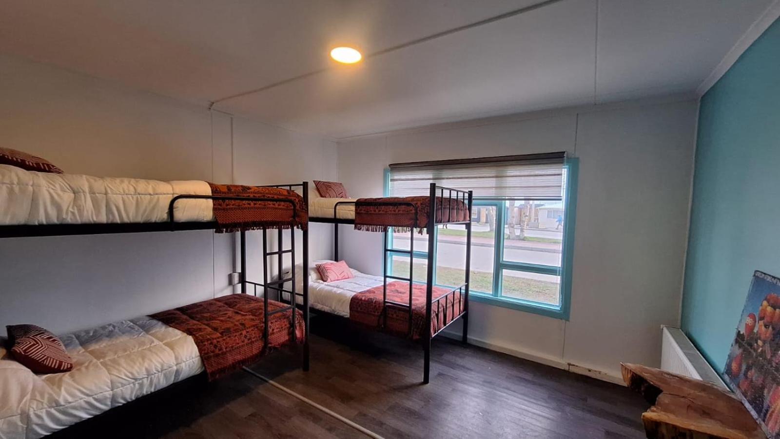 Hostel Kuntur ปวยร์โตนาตาเลส ภายนอก รูปภาพ